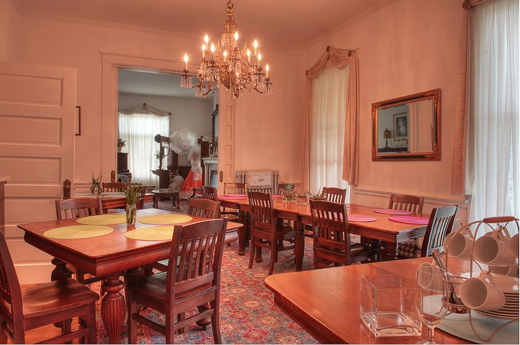The Jackie O' House Bed And Breakfast Колумбус Екстер'єр фото